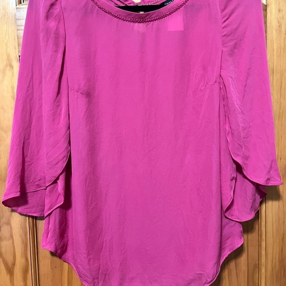 100% Silk White House Black Market Petal Sleeve Flutter Blouse Size XS (0) - Picture 4 of 11